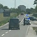 "Od siline udarca žena letela 30 metara" Detalji stravične nesreće na putu Topola-Vinča, poginuo motociklista! Očevici opisali…