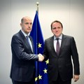 Lončar sa Varheljijem o unapređenju saradnje Srbije i EU u oblasti zdravstva