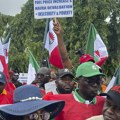 Protestni marševi u Nigeriji zbog ukidanja subvencija za benzin i minimalne zarade