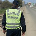 Pijan i drogiran vozio "juga" bez dozvole: Policajci se šokirali kad su zaustavili Šapčanina!