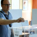 “Panika, očaj i loša predstava”: O pobedi i slavlju SNS-a u mesnim zajednicama u Babušnici i Beloj Palanci