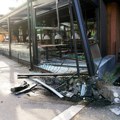 Dve osobe povređene kada je automobil uleteo u kafić na Dorćolu