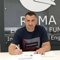 „Dok su se drugi igrali, ja sam radio“: Zudija Hopić iz Laćarka gradi legalnu reciklažu elektronskog otpada i traži red u…