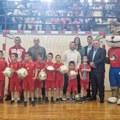 Sport nas uči da budemo najbolja verzija sebe: Klubovi u Sečnju dobili opremu na Malom sajmu sporta