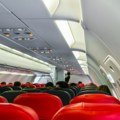 Panika u avionu! Specijalci intervenisali na letu za Barselonu, svi putnici hitno evakuisani