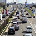 Zapalio se autobus na Gazeli, saobraćaj ka Nišu odvija se preticajnom trakom