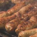 "Ćevapomat" u Karlovcu: Automat sa mesom za roštilj koji radi 24 sata