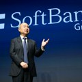 SoftBank nudi rekordne prinose od rizičnih obveznica