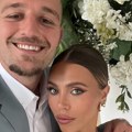 Žena Sergeja Milinkovića Savića nosi kožnu jaknu koja će biti hit ove jeseni
