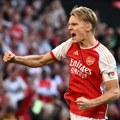 Arsenal ne gubi Komjuniti Šild: Pobeđen Siti na penale!