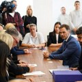 SNS predao listu i za beogradske izbore, uz 18.836 potpisa podrške