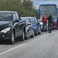Haos kod temerina, sve stoji: Lančani sudar šest vozila među njima i autobus pun putnika (foto)