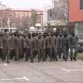 Šiptarska policija na dnu dna: Na protestu traže plate! (video)