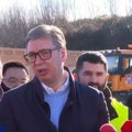 "Baš me briga šta kažu strani mediji": Vučić: Neka se bave svojim problemima, mene interesuje šta narod kaže (video)