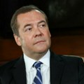 Rusija uzvraća udarac! Medvedev zapretio Americi, pa spomenuo rat: "Neizbežno je"