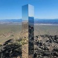 Misteriozni monolit u pustinji Nevade – umetnička instalacija ili... (VIDEO)