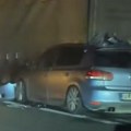 Jeziva scena kod Markovca: Automobil podleteo pod kamion: Veliki zastoji i gužve iz pravca Niša ka Beogradu (video)