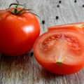 Evo koliko košta najskuplji paradajz na svetu! Cena će vas šokirati