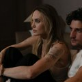 Stiže film „Couture“: Kritičari tvrde da je Angelina Jolie možda odigrala ulogu decenije Mesta se menjaju, ali dobri rituali…