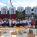 Paketi i po 10.000 dinara za sve surduličke osnovce