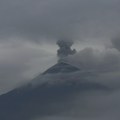 Vulkan na Kamčatki eruptirao po drugi put u poslednja 24 sata, izbacio stub pepela visok osam kilometara