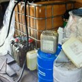 Žena iz Aranđelovca skladištila 920 litara nafte, pa uhapšena