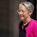 Bivša francuska premijerka Elizabet Born najavila povlačenje sa čelne pozicije u stranci Preporod