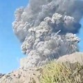 Više mrtvih u erupciji vulkana: Ljudi u panici trčali niz planinu da izbegnu strašnu smrt! (video)