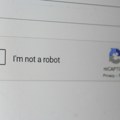 Google testira skeniranje ruke protiv botova, ali hakeri ga već varaju običnom slikom