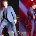 (Video) Čola prekinuo koncert, pa polio publiku vodom i iz sve snage šutnuo flašicu: Snimak iz Trebinja izazvao haos na mrežama…