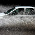 Stiže nevreme! RHMZ izdao upozorenje, delovi Srbije pod crvenim meteo alarmom: Padaće i grad - Vreme je vrlo opasno