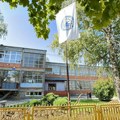 Incident u školi u Čačku: Potukli se učenici na velikom odmoru, završili u bolnici sa povredama