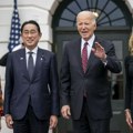 „Japan je u centru američke strategije da se suprotstavi Kini“: Premijer Japana večeras sa Bajdenom na večeri