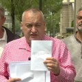 „Nećemo prazne stadione, a pune bolnice“: Milivojević upozorava da deponija u Užicu već nedeljama gori