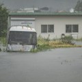 Četiri osobe poginule, 96 povređeno, poplave širom zemlje: Tajfun Šanšan poharao Japan, kataklizmične scene (foto+video)