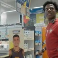 Није препознао Ђоковића, сад усред Београда побркао Богдана и Јокића, хит сцена у супермаркету