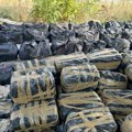 "Zaplenjene dve tone marihuane, uhapšene dve osobe": Mup o velikoj akciji policije u Beogradu (Foto)