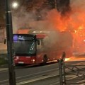 Drama na auto-putu! Zapalio se autobus kod Grocke, na licu mesta vatrogasci.