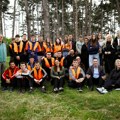 Ministarka Pavkov sa mladima uređivala zelenu oazu „Borići“ kod Kraljeva