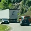 Upravo na Blic TV: Vozači ubice vrebaju na putevima