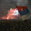 VIDEO Građani na Slaviji zaigrali kolo, slave pobedu Studentske liste