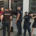 (VIDEO) Policija privela studente u Jagodini, maricom odvedeni u policijsku stanicu