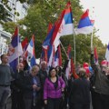 Šta je poručeno sa skupova pristalica SNS-a i kako su se ophodili prema novinarima
