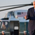 Donald Tramp krenuo u Izrael: Američki lider se upravo ukrcao u avion, pre poletanja rekao samo Ovo