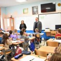 Stanković posetio OŠ Sveti Sava u Bajinoj Bašti, koja je uvela celodnevnu nastavu