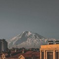 Tuča poslanika u jermenskom parlamentu tokom sednice