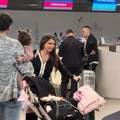 Azra sa biznismenom i ćerkicom napustila Srbiju: Posle mesec dana boravka u Beogradu, doneli iznenadnu odluku