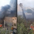 Veliki požar u Iranu: Vatra buknula u skladištu kućnih aparata (video)