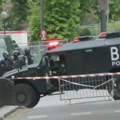 Policija blokirala centar Pariza! Muškarac ušao u iranski konzulat, preti da će se razneti