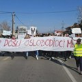 „Dobro došli oslobodioci Merošine“: Studenti u blokadi, njihovi profesori i građani pešačili od Niša